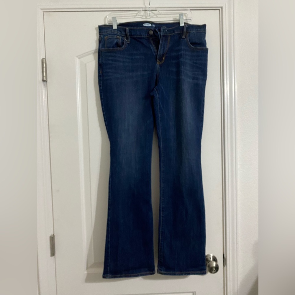 Women’s Old navy curvy boot cut size 14